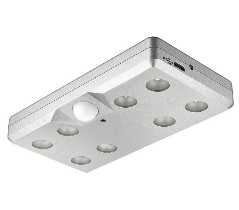 battery-operated-closet-light
